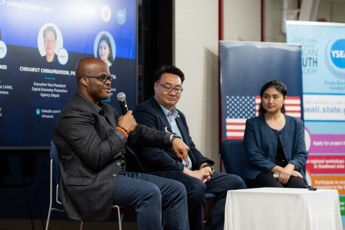 Mobolaji on a panel at the U.S. Department of State YSEALI event in Bangkok